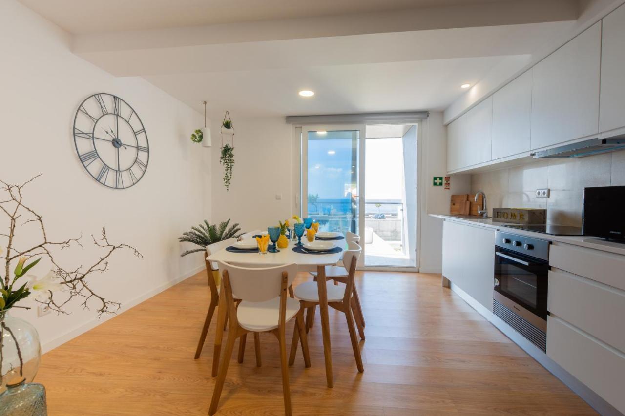 Ocean House Apartment ปอนตาเดลกาดา ภายนอก รูปภาพ