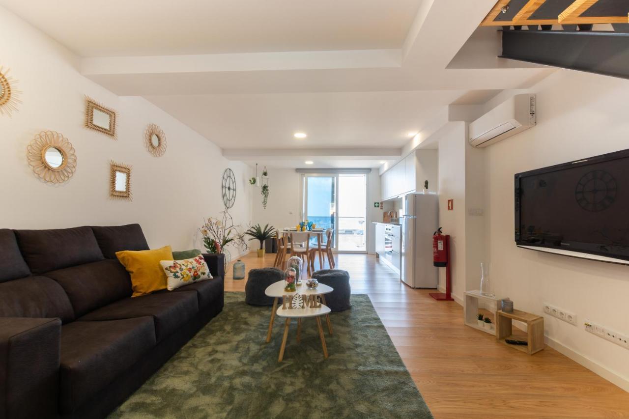 Ocean House Apartment ปอนตาเดลกาดา ภายนอก รูปภาพ